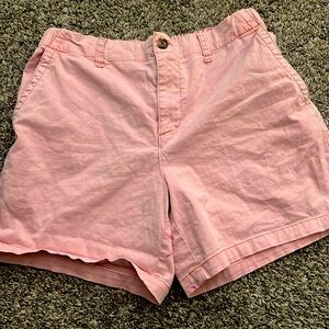 Pink “vintage-like” shorts